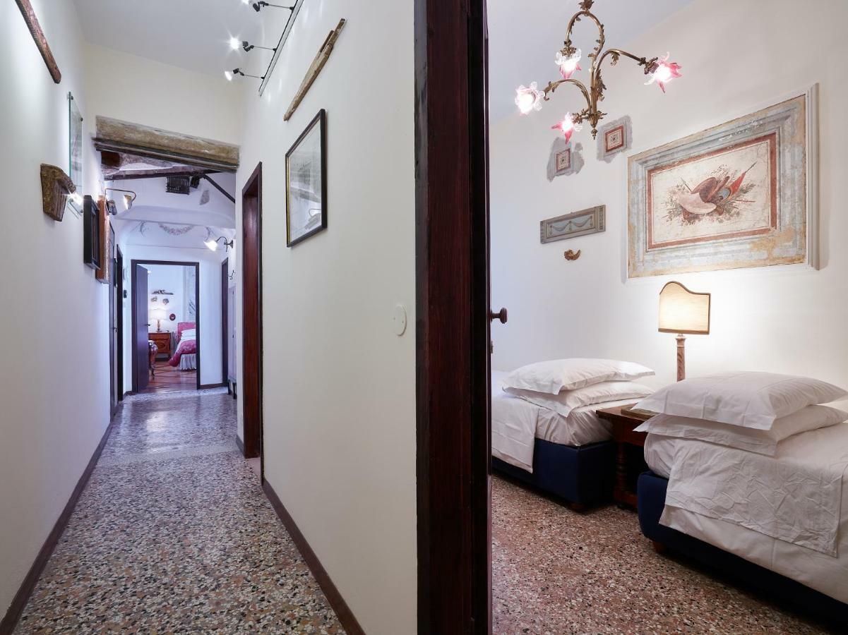 Palazzo Morosini Brandolin Dimora Romantica Венеция Екстериор снимка