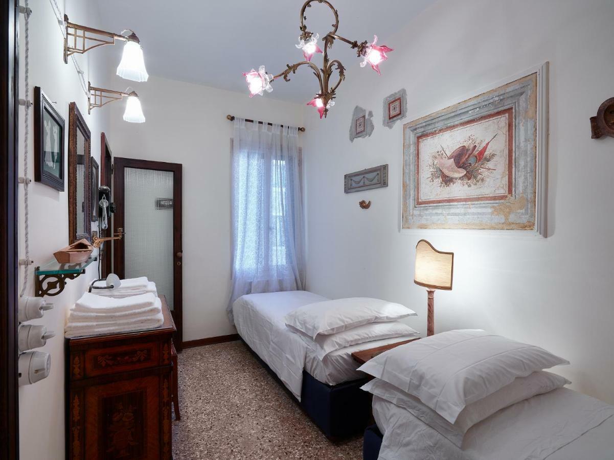 Palazzo Morosini Brandolin Dimora Romantica Венеция Екстериор снимка