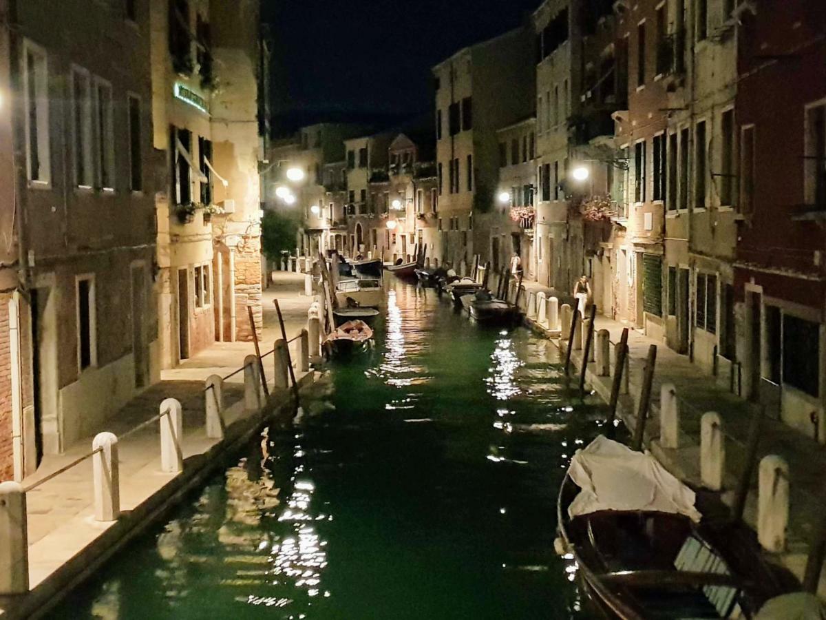 Palazzo Morosini Brandolin Dimora Romantica Венеция Екстериор снимка